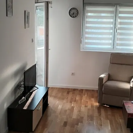 Mila 아파트 소코 반자